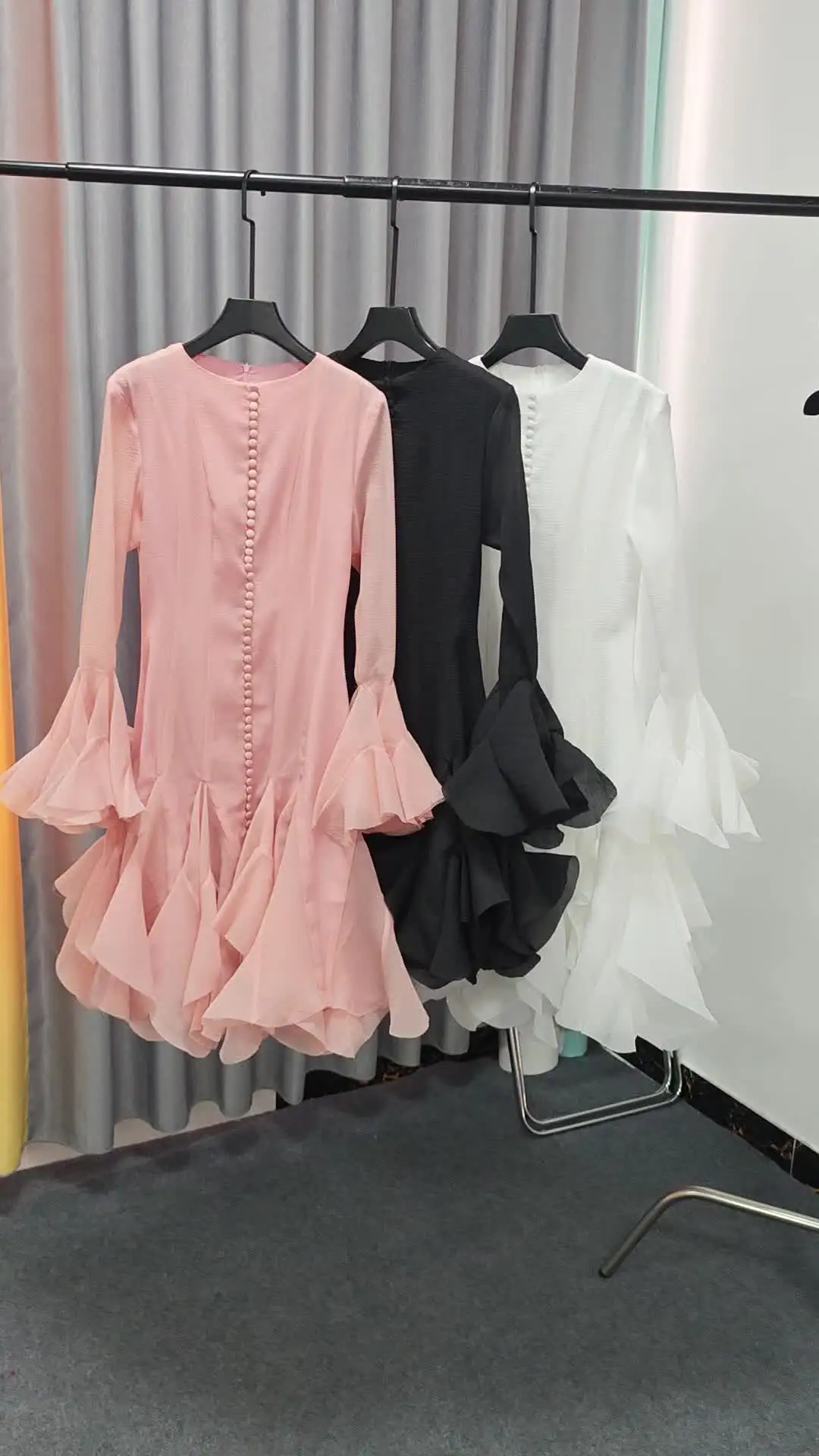 TWOTWINSTYLE Pink Patchwork Ruffle Dress For Women Round Neck Flare Sleeve High Wait Slim Elegant Midi 107CM Dress Female 2025 - AliExpress 200000345 TWOTWINSTYLE Pink Patchwork Ruffle Dress For Women Round Neck Flare Sleeve High Wait Slim Elegant Midi 107CM Dress Female 2025 - AliExpress 200000345