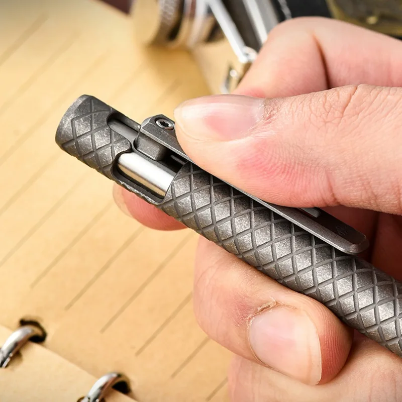 EDC 티타늄 합금 전술 펜, 다기능 크로바 창 차단기 도구, 고급 서명 쓰기 펜, 상자 포함 선물
