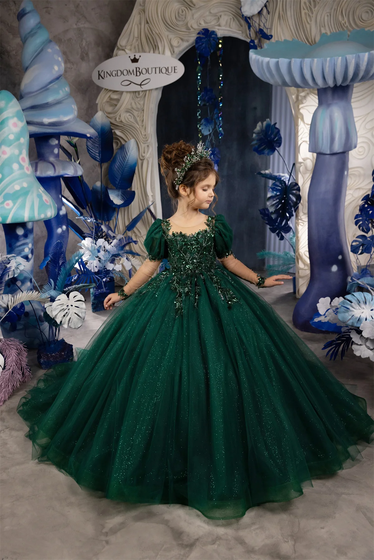 green emerald velvet dress Amazon.com: LRFDRESS Green Summer Emerald Flower Girl Dress with Gold lace  Appliques Party Kids Prom Dress for Wedding: Clothing, Shoes & Jewelry main image 0