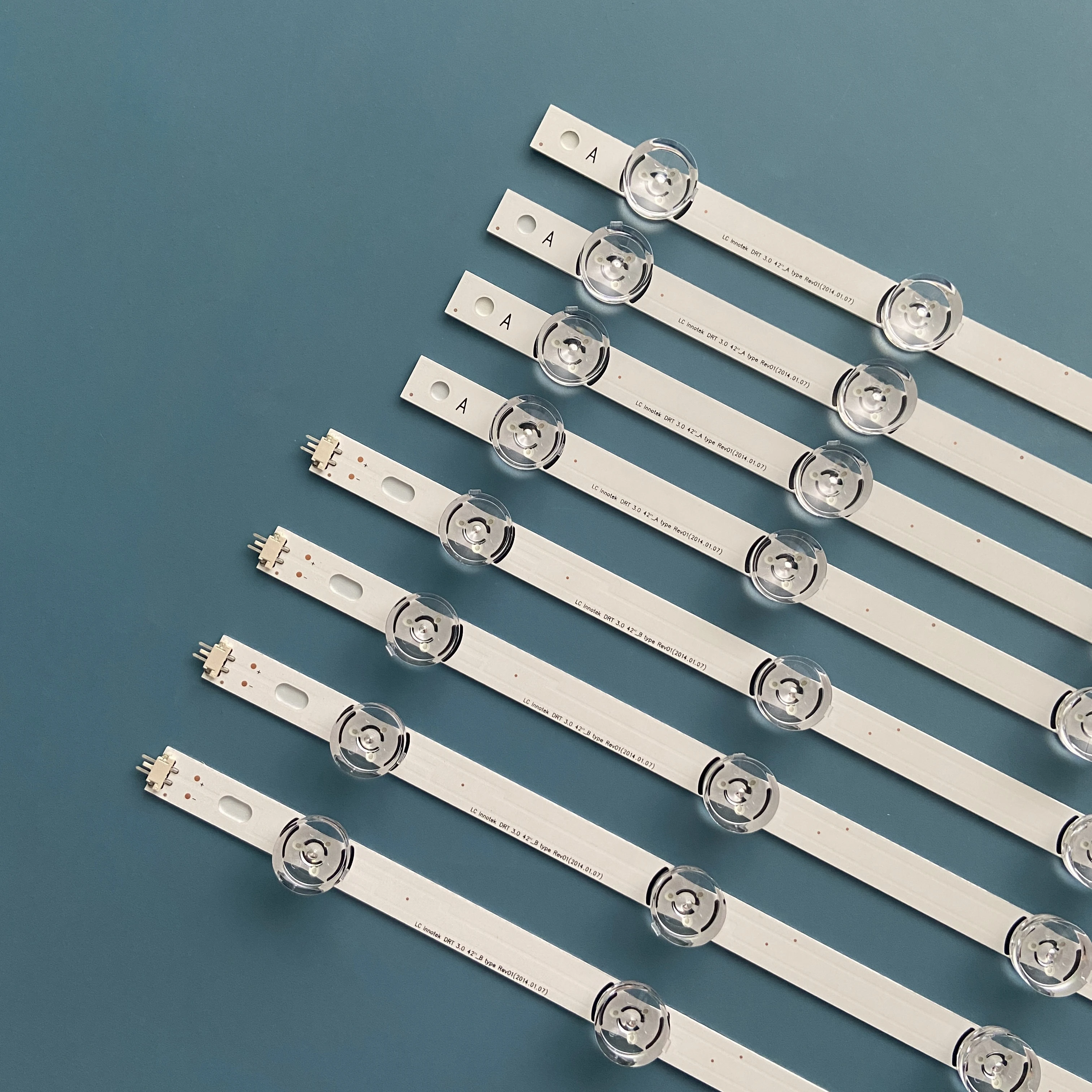 LED Backlight Lamp Strip with 8 LEDs