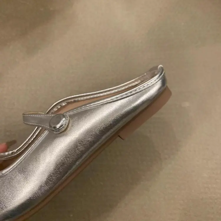 Flat bottomed Baotou half slippers, wearing mother Mary Jane's single shoes on the outside