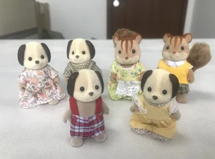 Sylvanian FamiliesGeniune Forest Animal Baby Toys Rabbit Family Dolls Dollhouse Figures CollectibleFurniture Set Gift