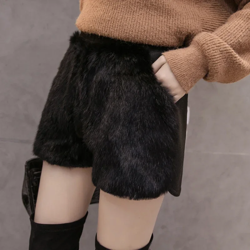 Winter Warm Real Rabbit Fur Shorts Thermal Wool Short Trousers Fashion Luxurious High Street Casual Black Short Pants 2023 New