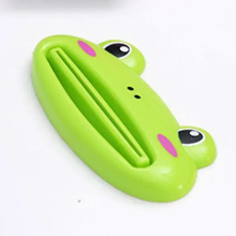 Dispensador de pasta de dientes con forma de dibujos animados, bonito dispensador de pasta de dientes con forma de rollo, pinzas para limpiador facial, soporte para pasta de dientes para niños, protec
