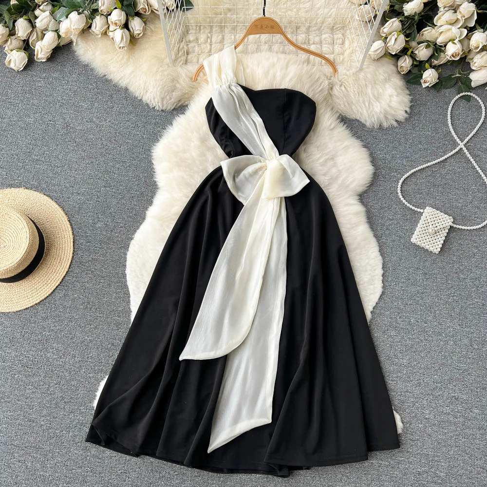 

Fashion Oblique One Shoulder Black White Contrast Party Dress Sexy Strapless Sleeveless Waist Close Women's Bra Evening Dress