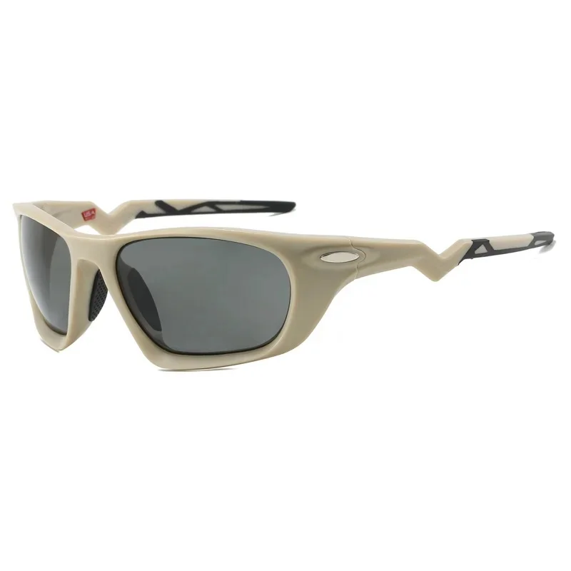 Beige frame Gray piece
