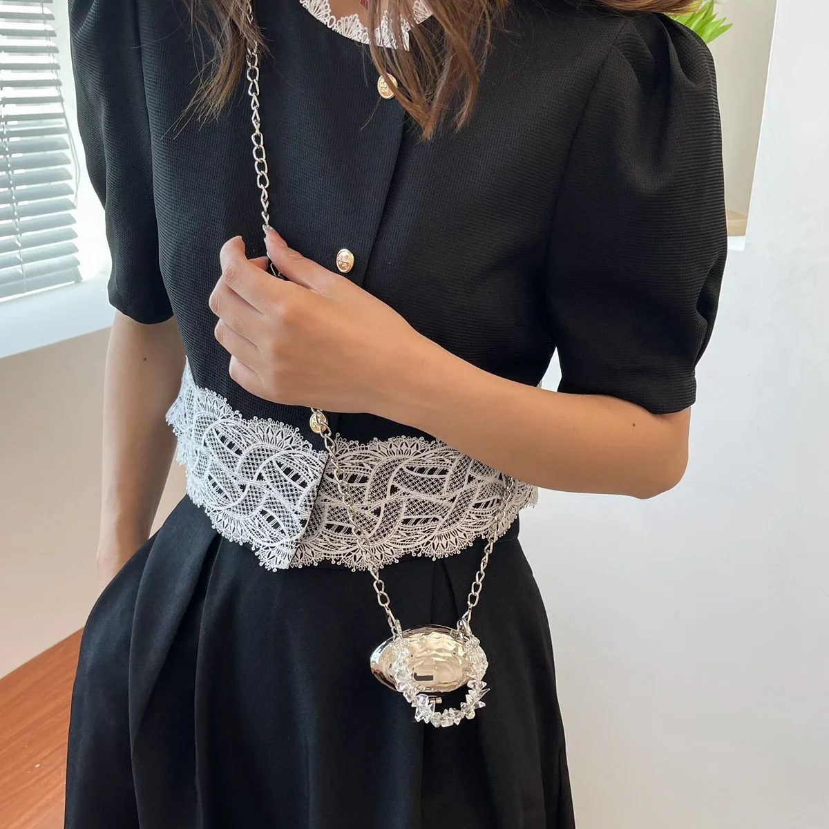 2024 New Lipstick Bag for Wommen High Quality Metal Shoulder Bag Designer Mini Crossbody Bag Cute Purse 4