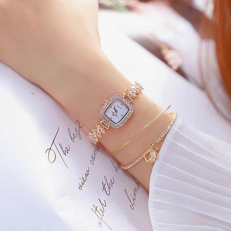 New BS Ladies Watch Golden Bracelet Watches 2022 INS Popular Elegant Luxury Small Dial Quartz Gold Watch For Women Free Shipping