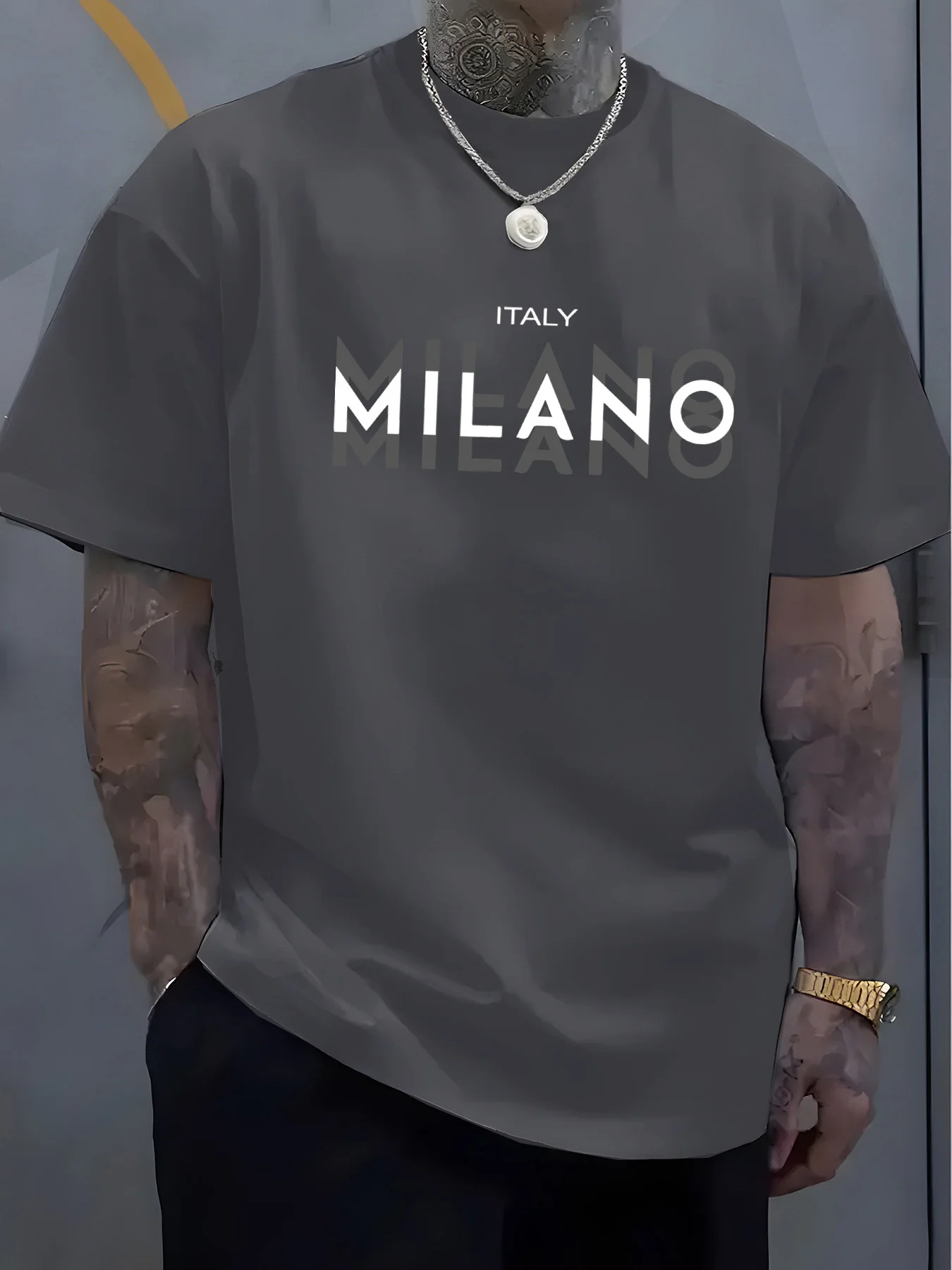 Yaz erkek %100 saf pamuklu gündelik bol kesim büyük beden İTALYA MILANO baskılı rahat yuvarlak yakalı kısa kollu tişört üst