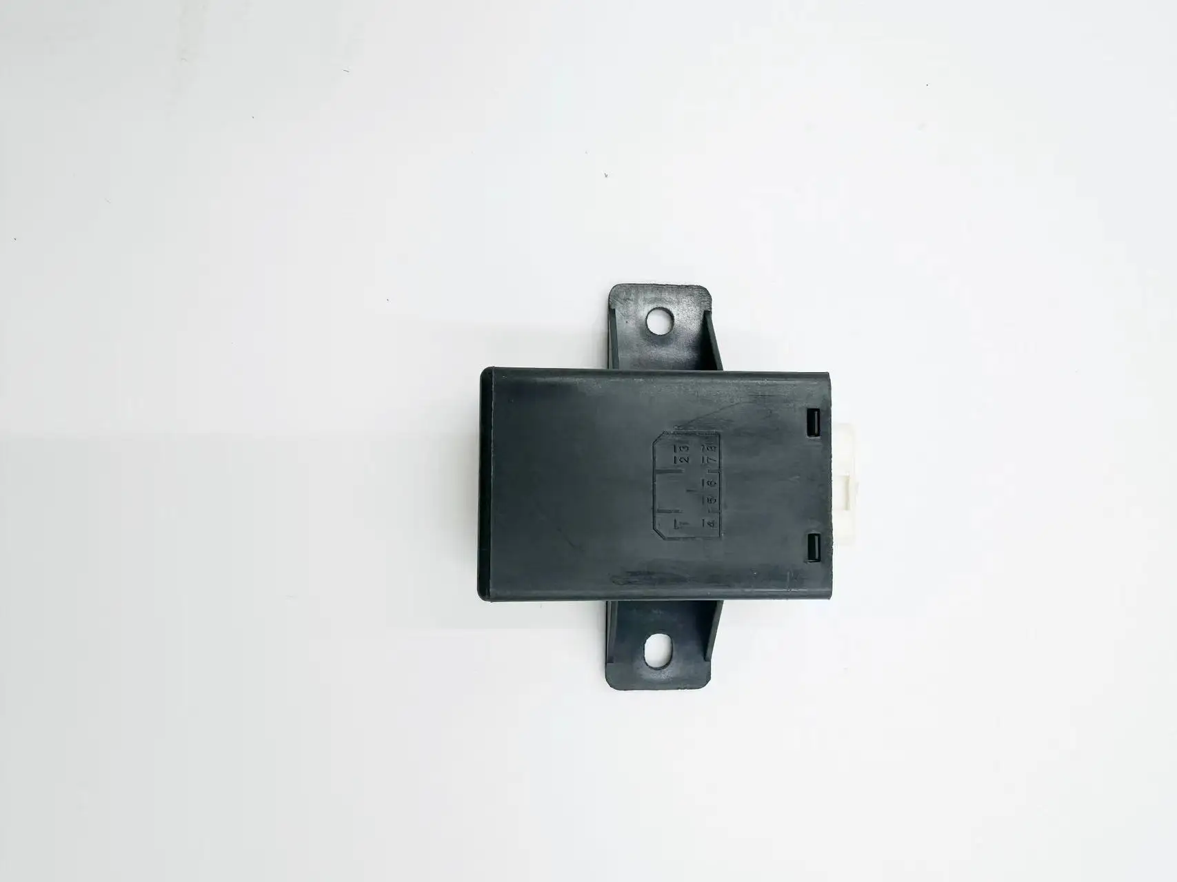 9073963 9074254 96190176 9052417 Door lock control module for buick Excelle Chevrolet Spark door lock control module