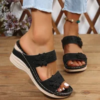Nouvelles sandales compensées d'été pour femmes, sandales orthopédiques premium à bout ouvert, chaussures décontractées rétro en cuir antidérapantes pour femmes 3