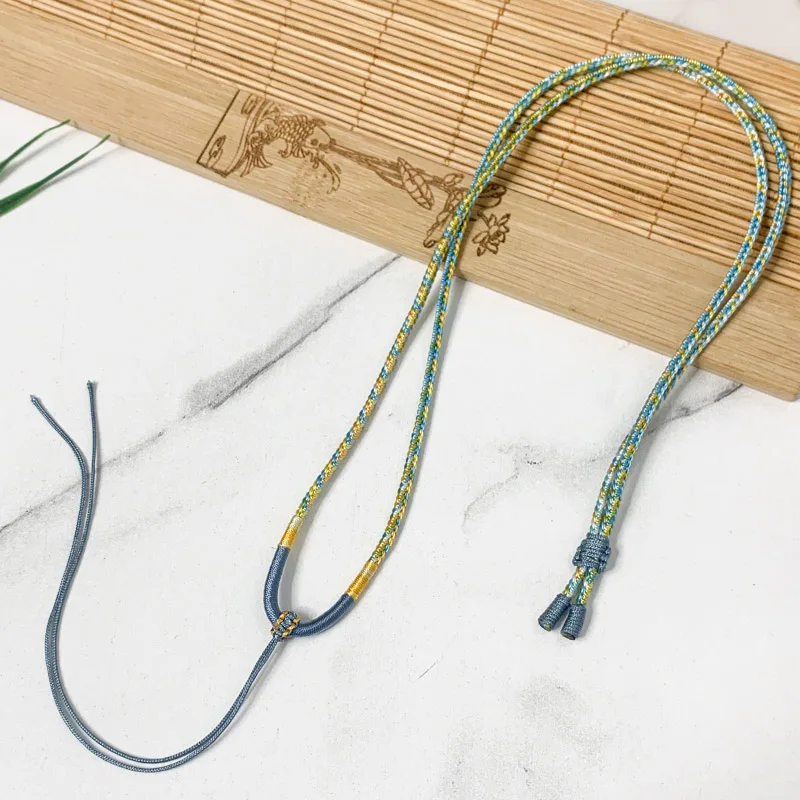 قلادة مطرزة متدرجة مستوحاة من الصين مع حبل قابل لل...