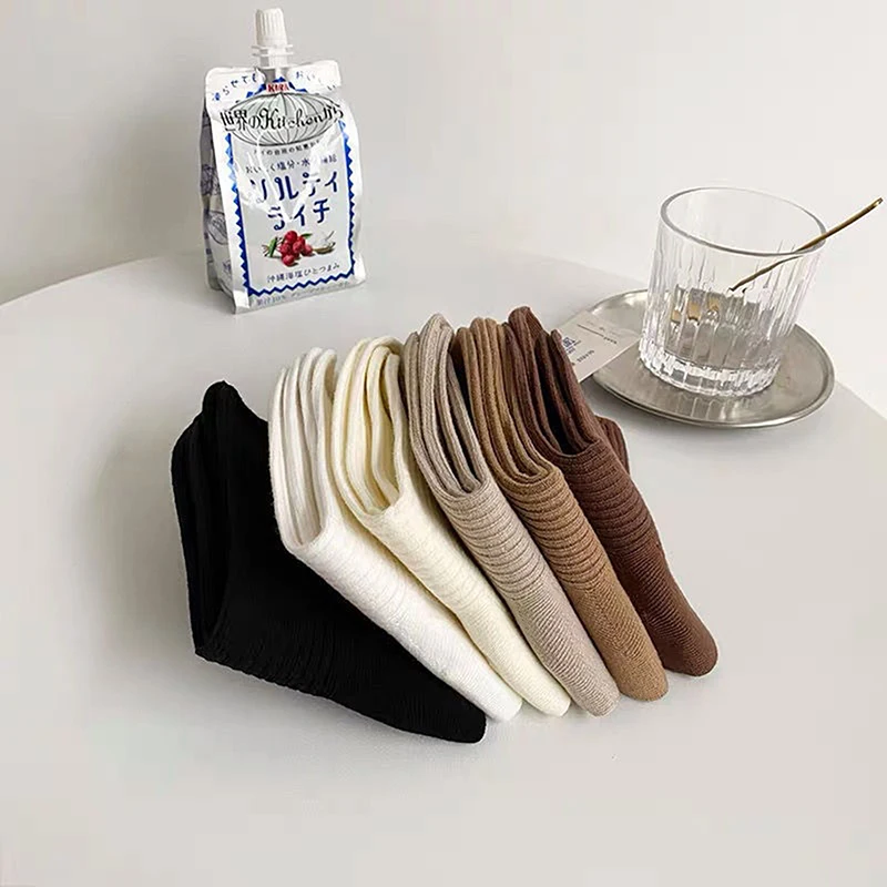 

Women Cotton Socks 1pairs Retro Middle Tube Socks Autumn & Winter Male Socks Girl Fashion Socks