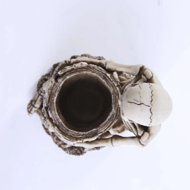 Creative Skull Multifunctional Storage Rack Desk Storage Pen Holder Resin Cosmetics Storage Halloween Gift