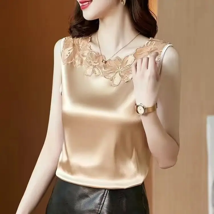 Sa6a4252b9d1e419da4f95dbe05f5c111Q Korean Silk Women Blouses Shirt Woman Satin Blouse Tops Women Satin Lace Embroidery Blouse Top Woman V-neck Printing Shirts Tops Mallzona
