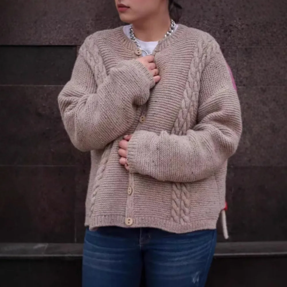 Women's Round Neck Sweater Casual Fashion Personality Back Funny Face Pattern Irregular Hem Autumn and Winter New Style 2