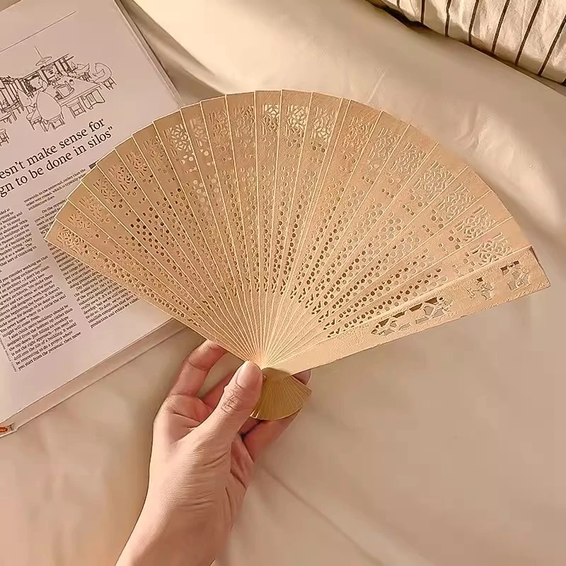 8/9 Zoll Vintage Holz Faltfächer Antiker Fächer Chinesischer Stil Tanzfächer Tragbarer gravierter Handfächer Yng Party Gastgeschenk – Detail 2