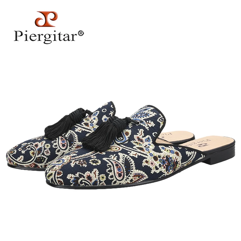 

Piergitar 2023 New Style Three Colors Paisley Canvas Men's Mules Handmade Match Color Tassels Slip-On Man Slippers Plus Size