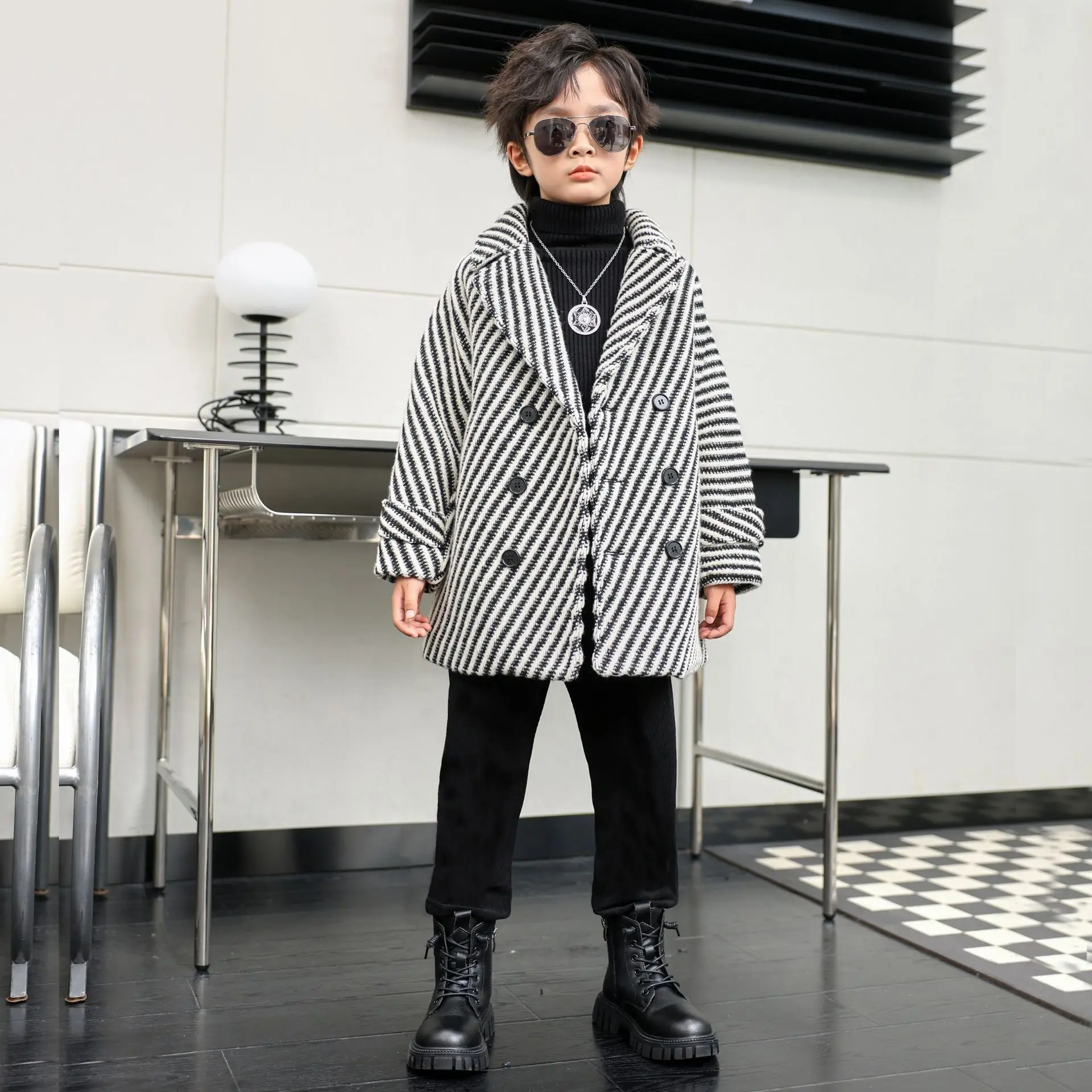 

Boys Woolen Coats Jackets Plus Thicken 2024 Stripe Warm Velvet Winter Autumn Cotton Sport Tracksuit Teenagers Children's Clothin