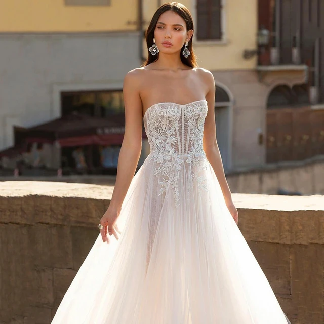 

LISER Sexy A-Line Tulle Wedding Dress 2024 Summer Strapless Lace Appliques Bridal Gown Court Train Robe Sleeveless