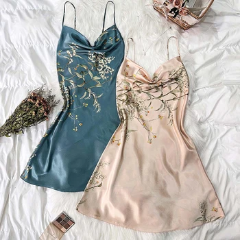 2 قطعة مجموعة جديدة النساء منامة الساتان ثوب نوم حرير طباعة الخامس الرقبة المرأة مثير الحمالات Homewear