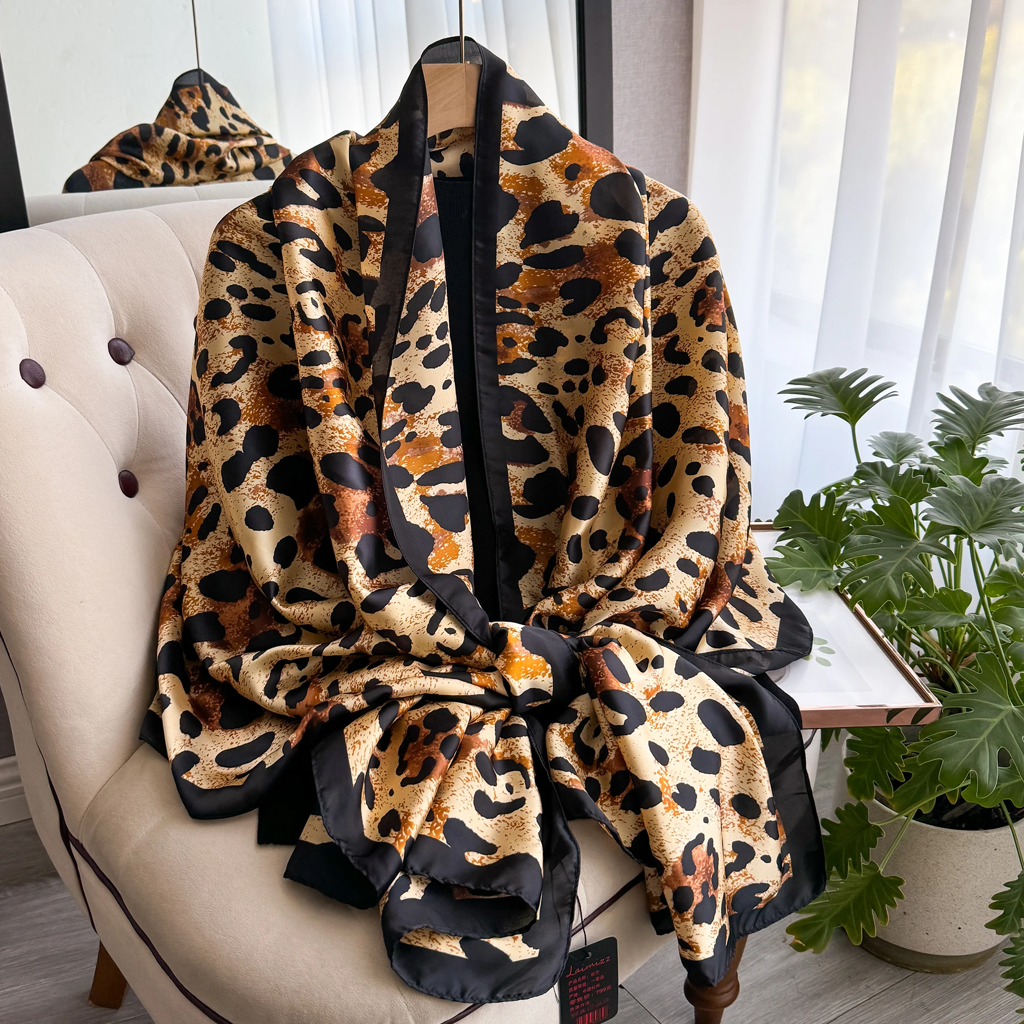 New Simulated Silk Printed Scarf for Women's Autumn and Winter Warmth Scarf Fashionable and Fashionable Foreign Style Shawl