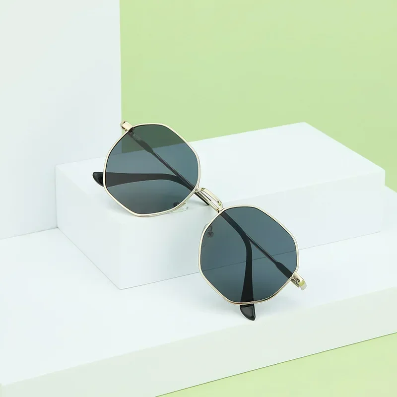 

New Metal Round Frame Sunglasses Trend Retro Polygon Sunglasses Travel Driving Sun Protection Sunglasses
