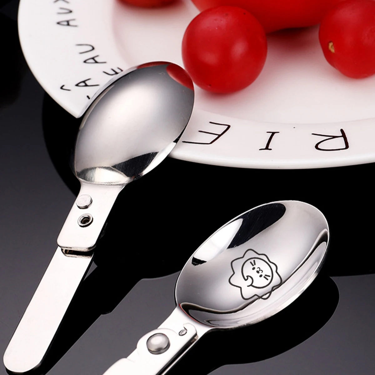 WORTHBUY Outdoor Portable Folding Spoon 304 Stainless Steel Soup Spoon Picnic Two-Fold Ice Cream Coffee Scoop Kitchen Tableware 5