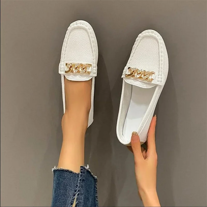 Doudou Shoes Women's Korean Edition INS Round Toe Low Heel Metal Chain Casual Outwear