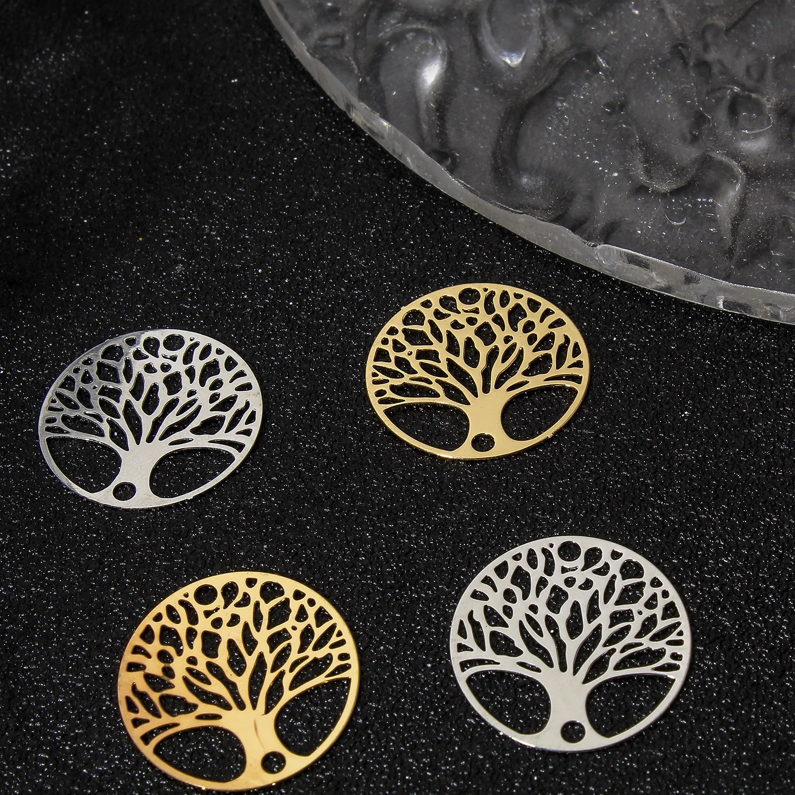 

10 PCs Round Tree of Life Hollow Connectors Iron Based Alloy Filigree Stamping Connectors Charms Pendants 20mm Dia.