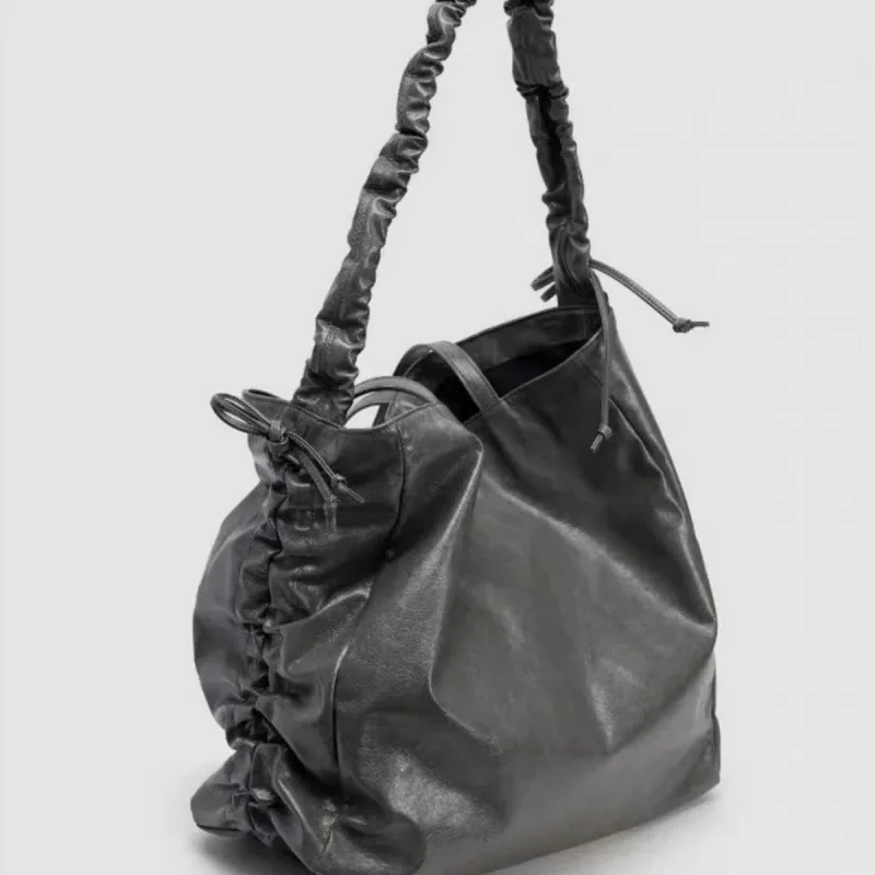 Retro Large Capacity Tote Bag Women's Simple Shoulder Casual Fashion Sensation Underarm Bag Autumn Winter New Style