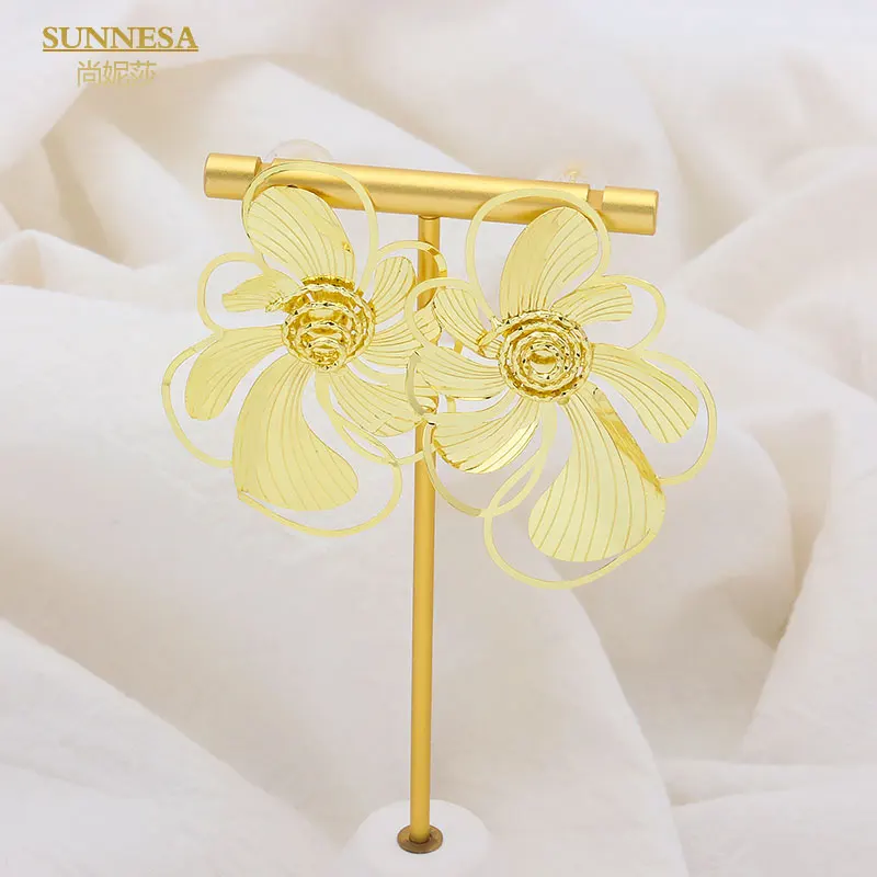 SUNNESA Gold Color Flower Design Mirror Side Clip Earrings Fashion Dubai Jewelry African Big Earrings for Women