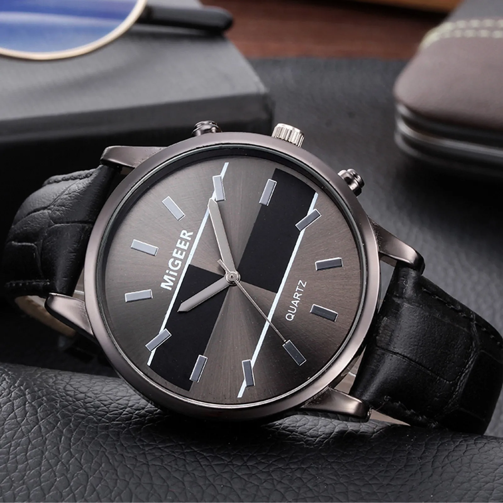 

Fashion Quartz Watches Temperament Square Wristwatches Leather Strap Diamonds Fashion Dial Clock Field Wristwatch 기계식 시계