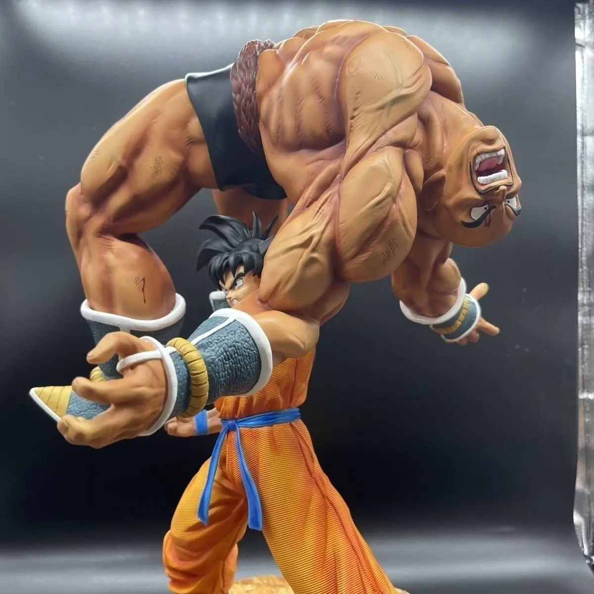 Figura Goku & Nappa 31 cm. Dragon Ball Z. HQS Tsume por 465,85€ - Qué Friki