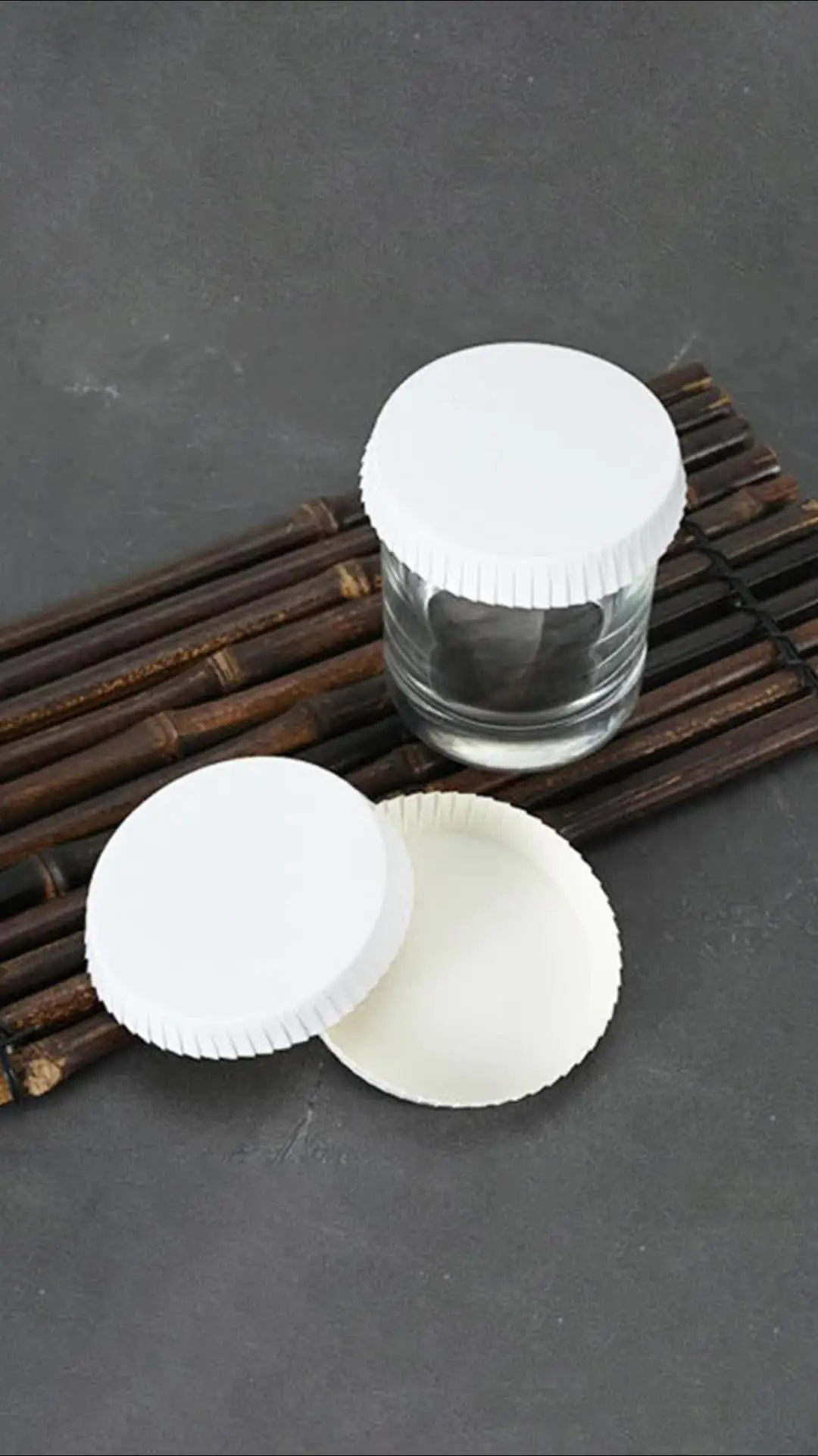 Koffie In Papier Cup Plat Geïsoleerd Op Witte Achtergrond Gm1129805989 298586122