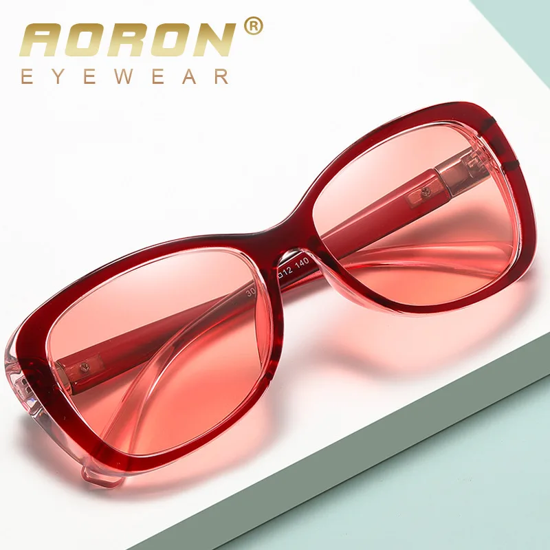 Retro Women's Polarized UV Protection Sunglasses with Comfortable Black Frame