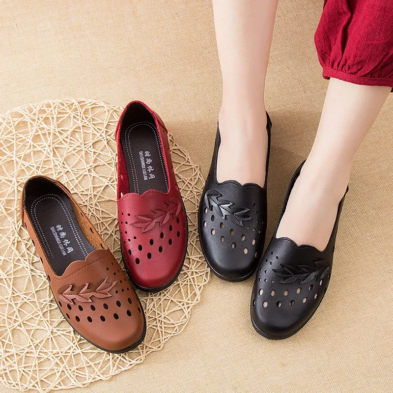 Fashion Summer Women Loafers Leather Casual Shoes Slip-on Ballet Flats Woman Luxury Hollow Out Breathable Women's Moccasins