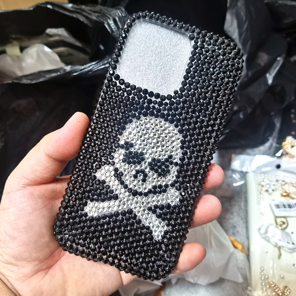 Luxury Plating Shiny Rhinestone Phone Case For iPhone 11 12 13 15 16 Pro Max Skull Bumper Protector On 14 7 8 Plus Handmade Capa
