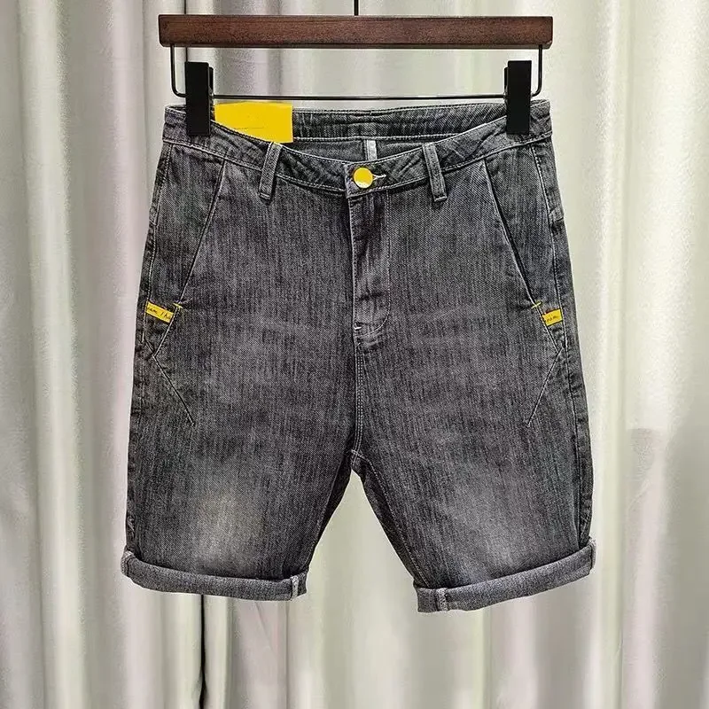 thumbnail image 1 of Pantalones cortos de mezclilla para hombre, largos, con parches de texto, bermudas, pantalones vaqueros cortos para hombre, moda coreana, nuevos en diseñador, botones Xxxl, verano, 1 of 5