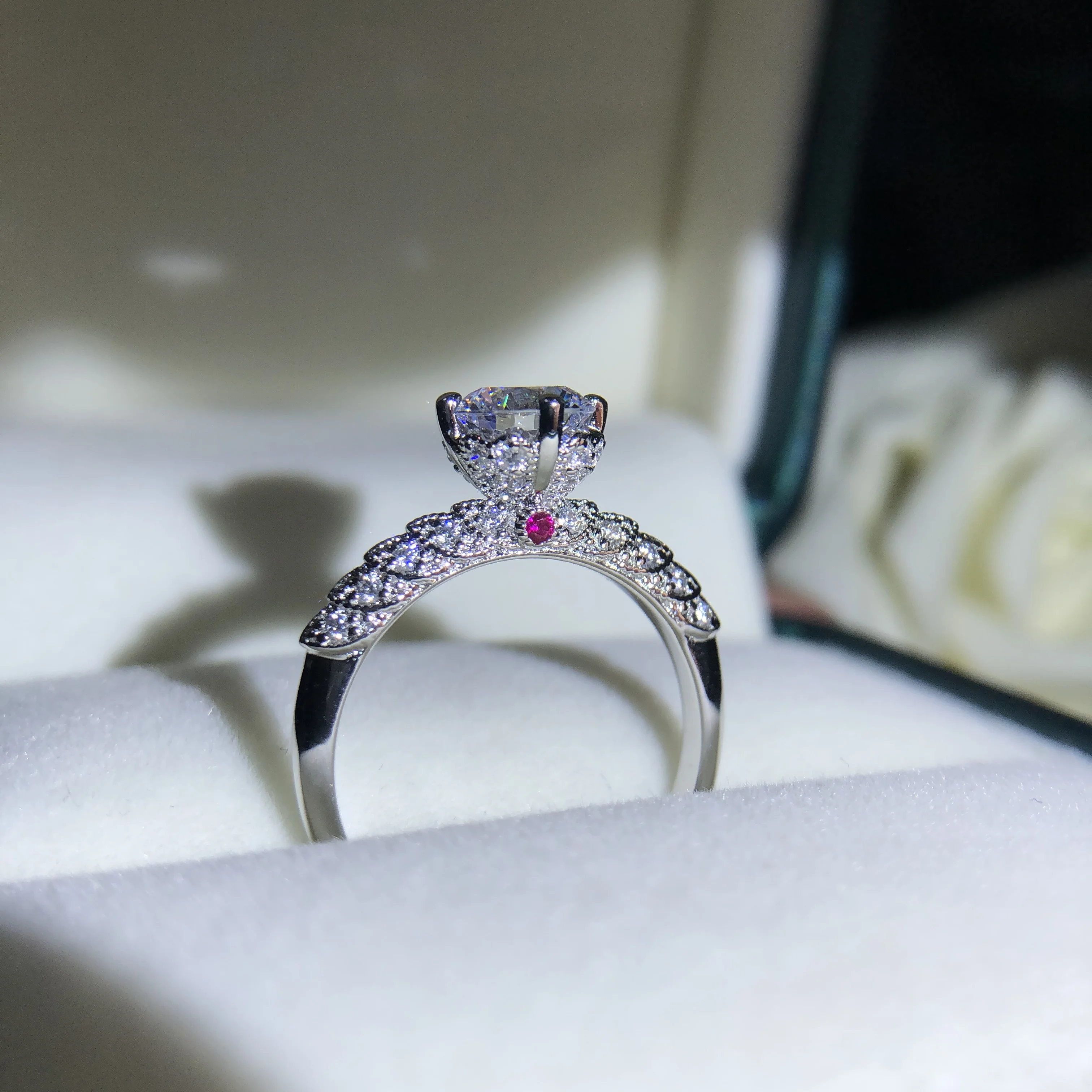 

Pass Test 1Ct 6.5mm D VVS1 Moissanite Women Ring Test Positive GRA Warranty AU585 14K White Gold Wedding Ring for Her 162r
