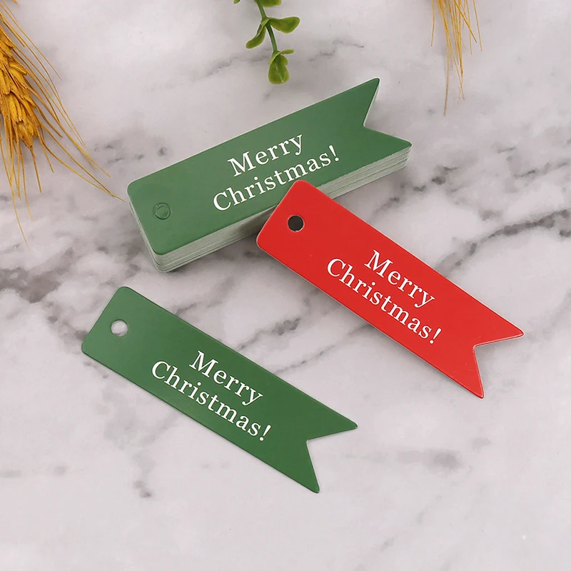 Merry Christmas Gift Tags 50Pcs Party Green Labels Kraft Paper for Wedding Party Cake Decoration DIY Packaging Labels Paper Card