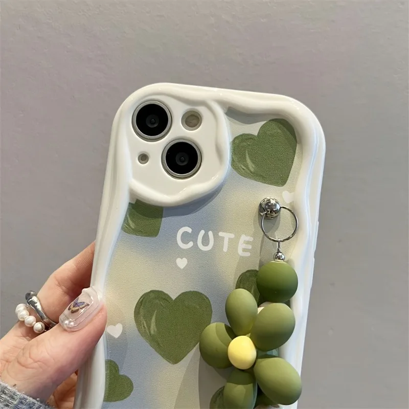 Green Heart Wavy-Edge Pattern Phone Case with Flower Bead Lanyard - Soft Cover