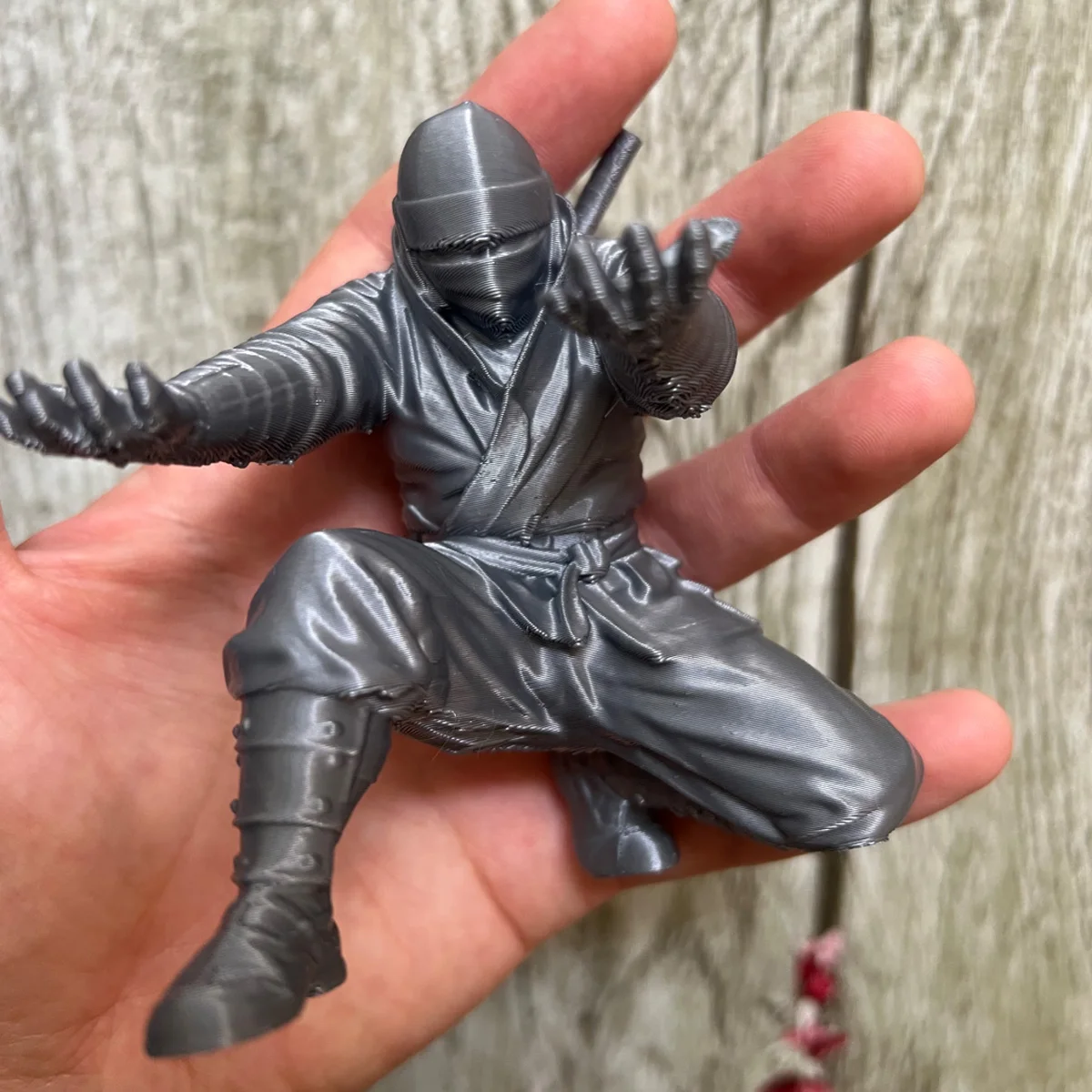 Compact 3D Printed Ninja Pen Holder - Creative Desktop Organizer & Modern Gift Ornament