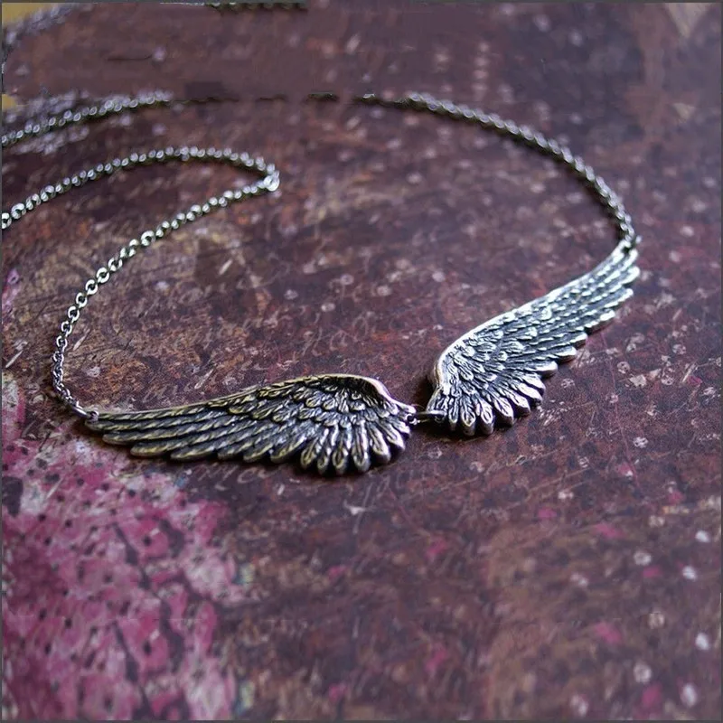 Angel Wings Feather Black Beads Pendant Choker Vintage Necklace Gift for Women Girl Female New Fashion Jewelry Wholesale