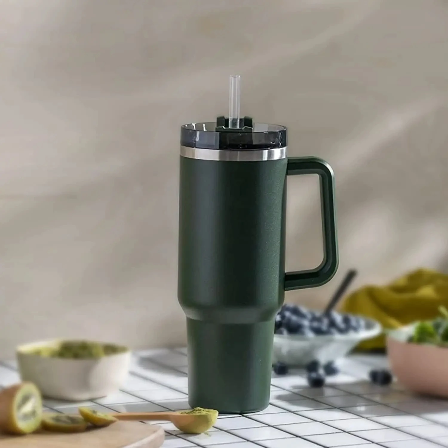 Stanley 40oz Adventure Quencher 여행용 텀블러용 교체 빨대 6팩, 청소용 브러시가 포함된 재사용 가능한 플라스틱 빨대