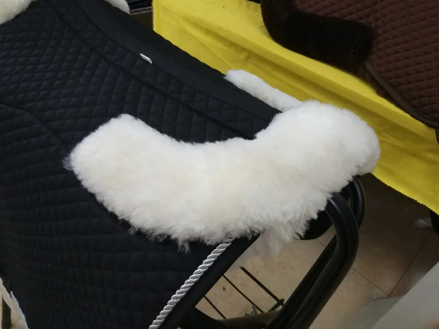 Sheepskin Saddle Pad, Lambskin Horse Clothes
