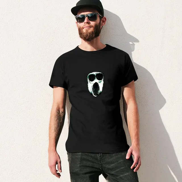 DOORS - Ambush hide and Seek horror | Essential T-Shirt