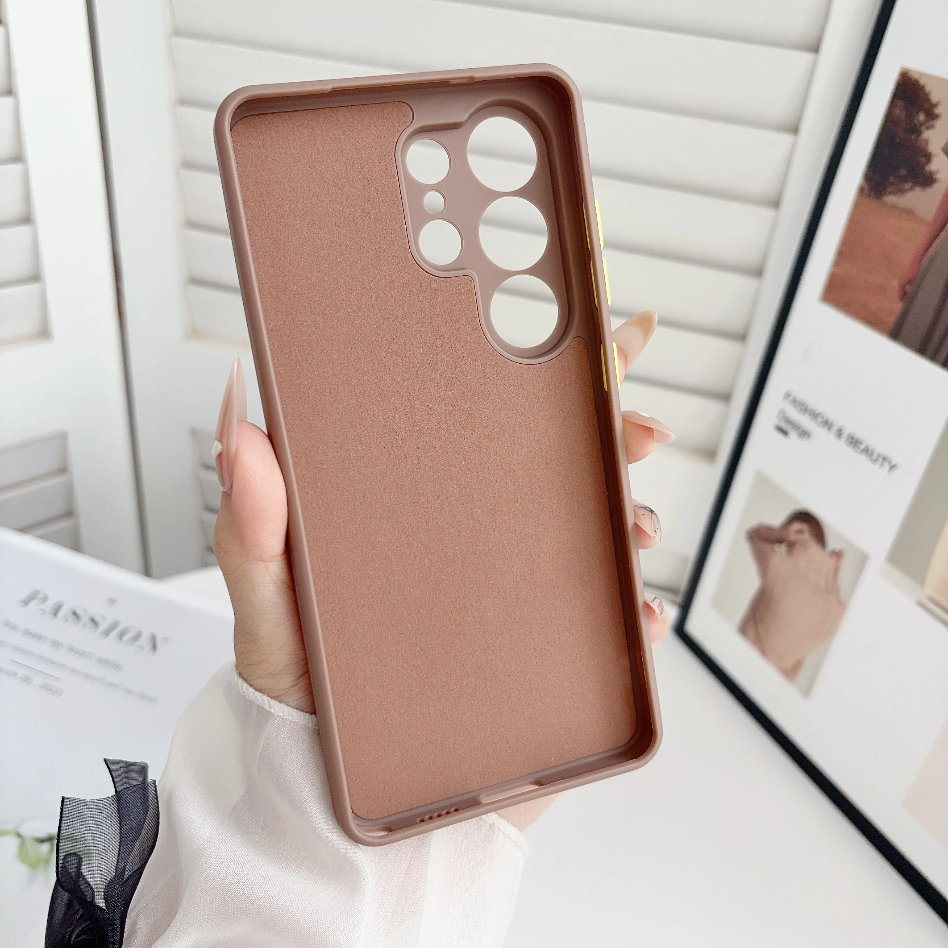Luxury Geometric Dot Matrix Magnetic Nonslip Wireless Charging Case