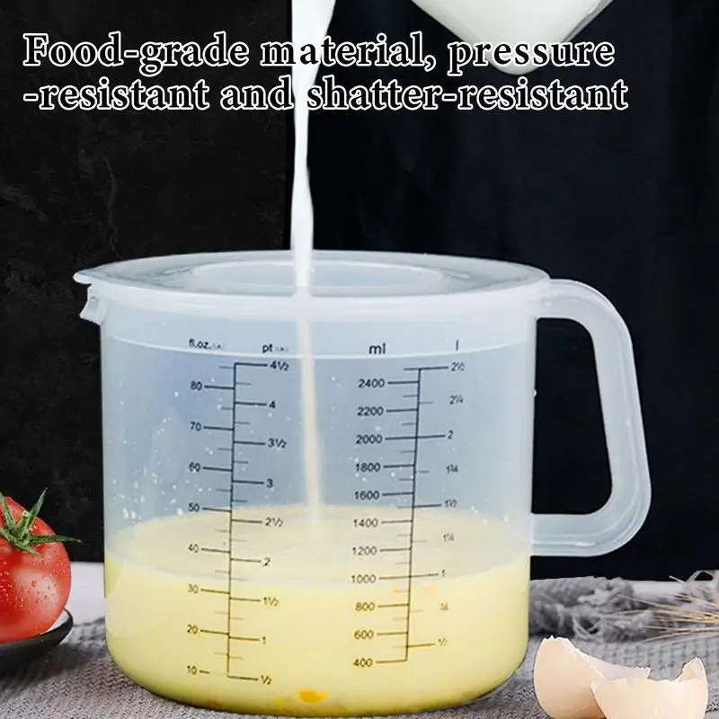 Large Measuring Cup with Lid 2400ml Splash Proof Mixing Bowl Ergonomic Handle Scale Marking Cup for Egg Salad Juice Mixing