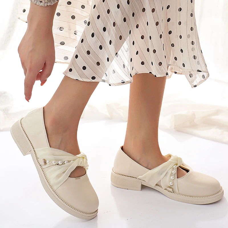 Dress Party Women Flats Low Heels Round Toe Shoes Fashion New Designer Beaded Shoes 2022 Autumn Women Soft Walking Casual Shoes